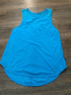 Lululemon Women’s Sleeveless Athletic Tank Top - Bright Blue